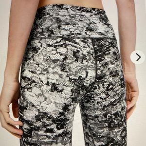 🍋Lululemon Wunder Under High-Rise 7/8 Tight Full On Luxtreme 25” Size 4